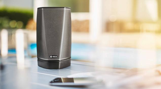 Muzyka z głośników bezprzewodowych w systemie multiroom audio HEOS by Denon